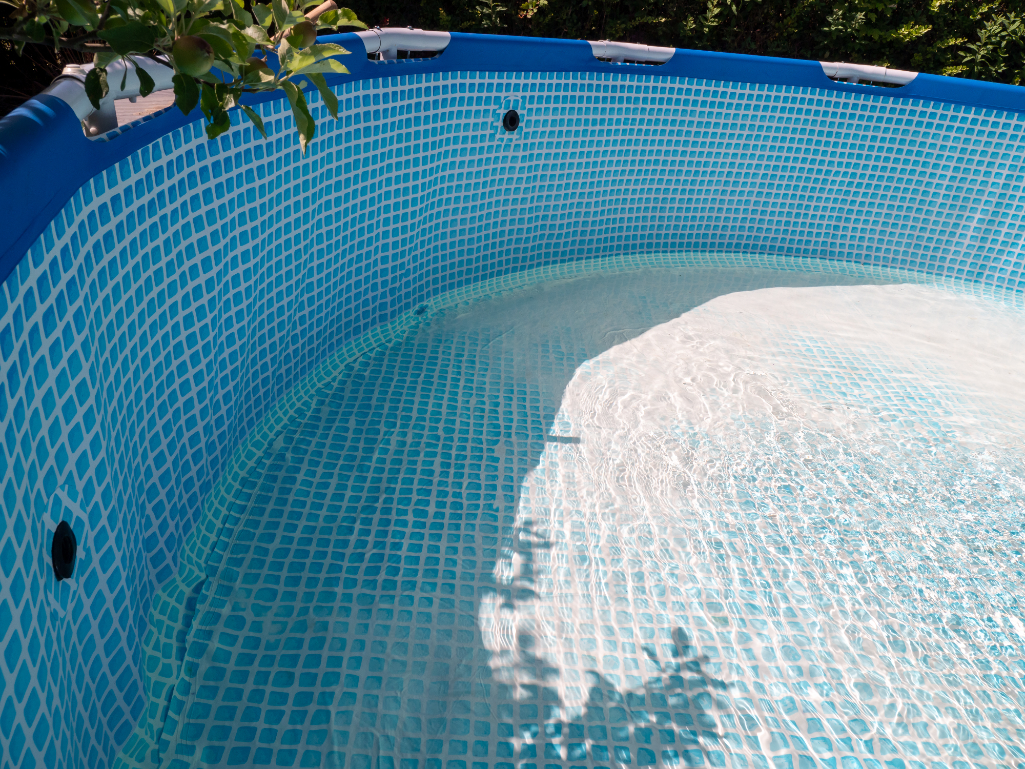 Za uživanje poletja na domačem dvorišču so Intex bazeni odlični